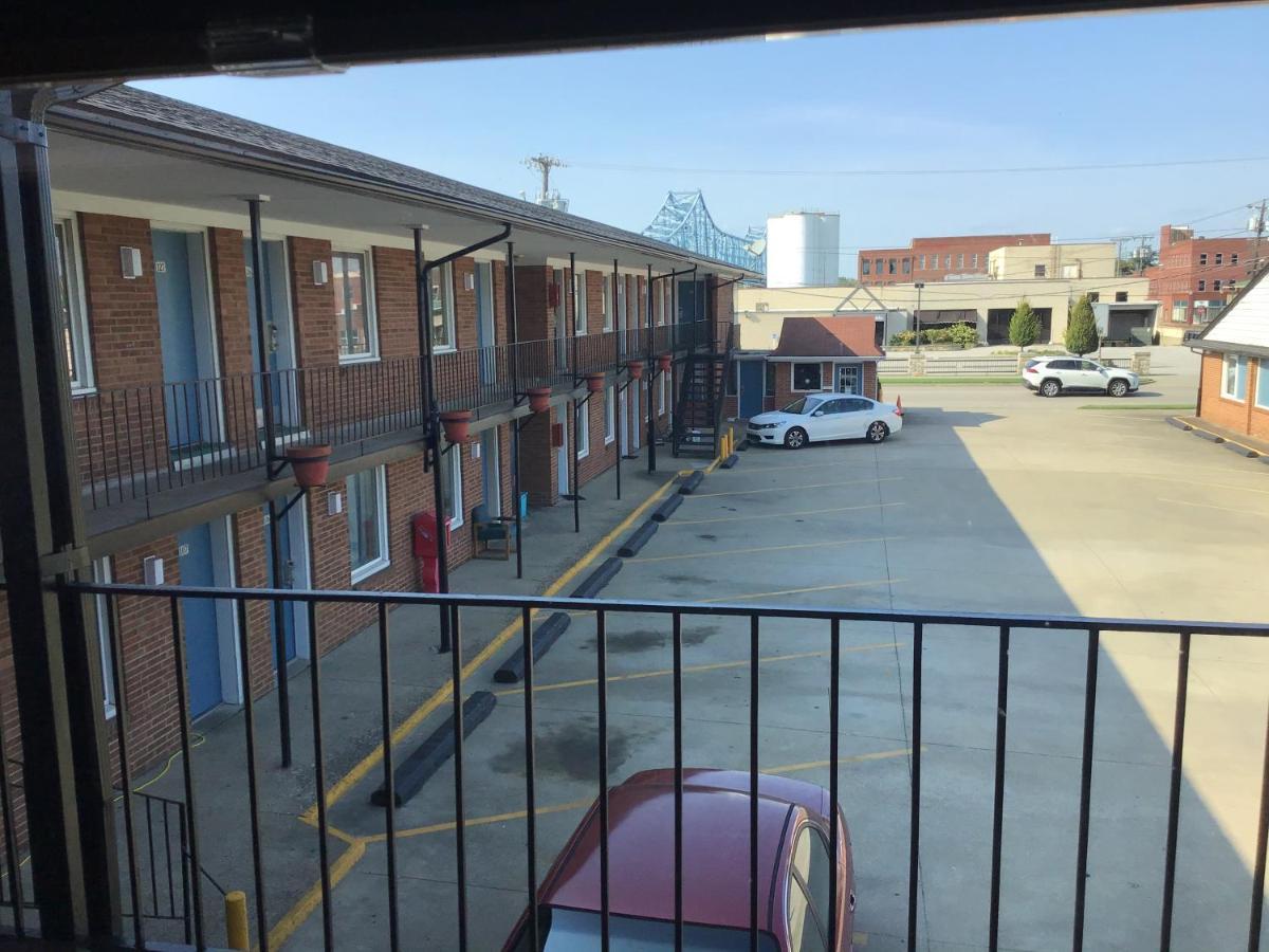 Budget Inn Hotel オーエンズボロ エクステリア 写真